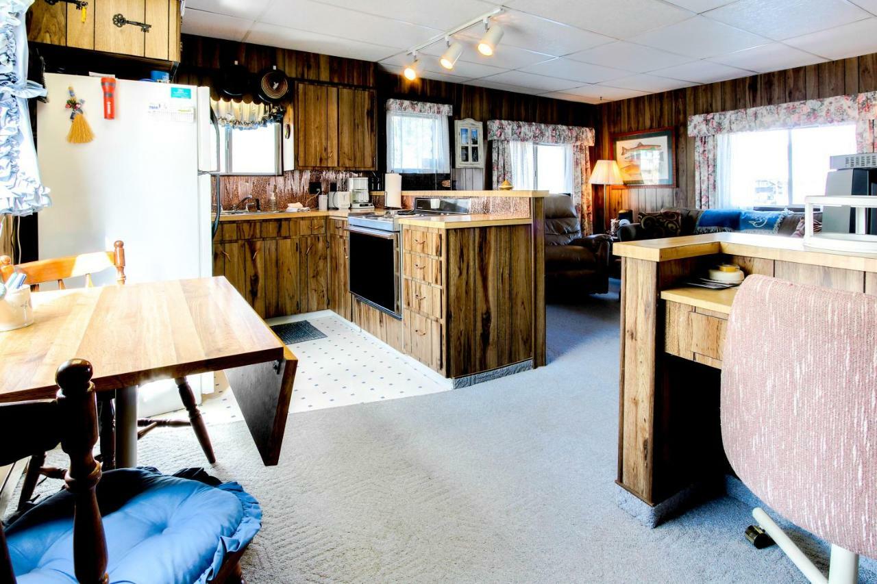 Scenic Bay Float Home Hideaway Athol Eksteriør bilde