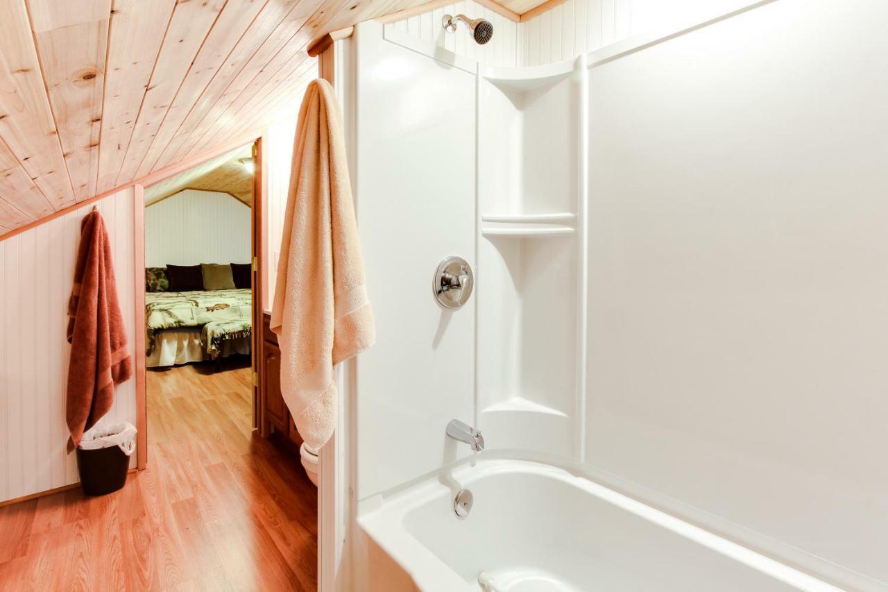 Scenic Bay Float Home Hideaway Athol Eksteriør bilde